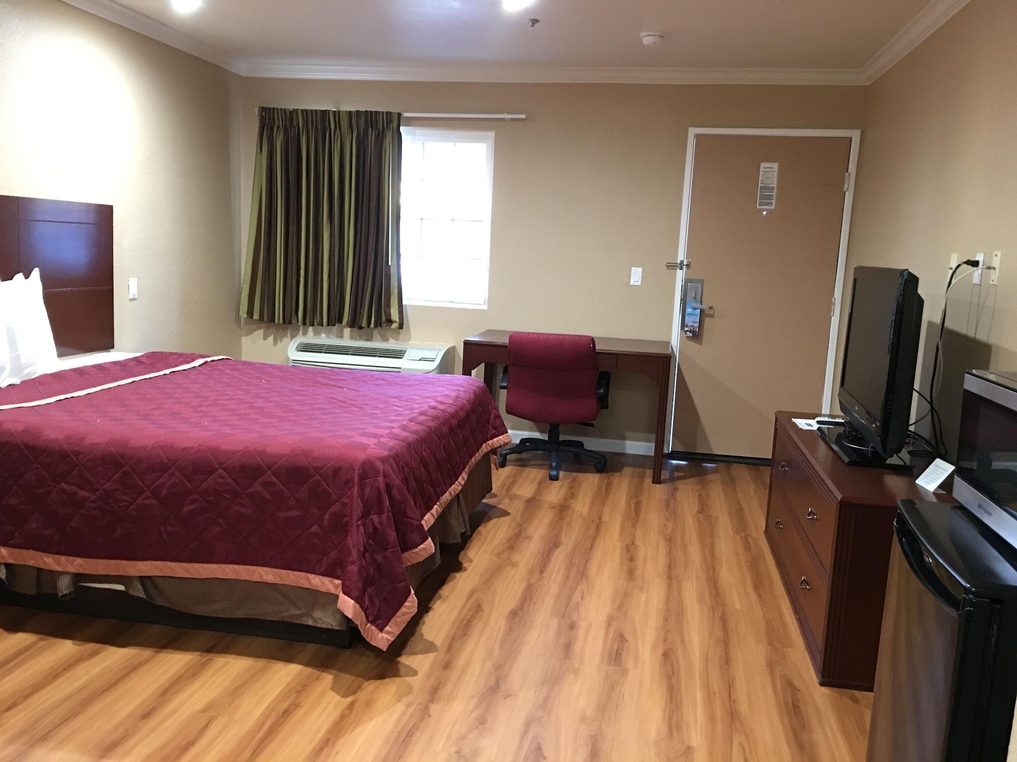 Express Inn & Suites Ontario Airport Екстериор снимка