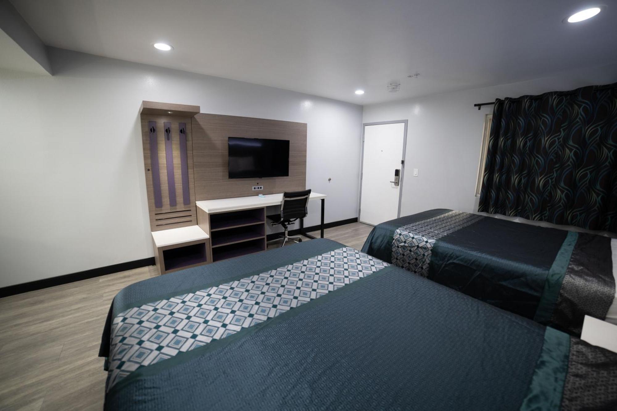 Express Inn & Suites Ontario Airport Екстериор снимка