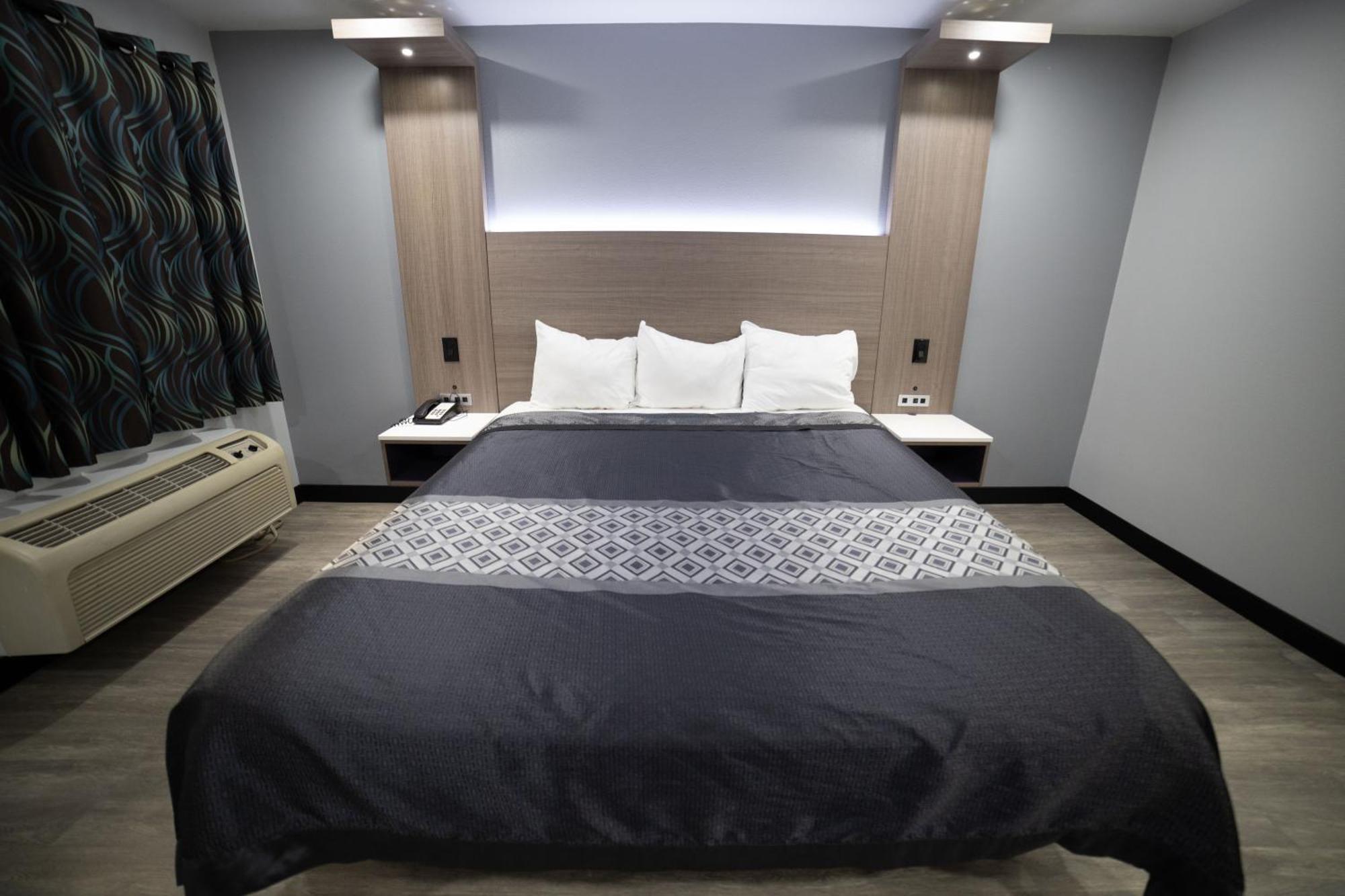 Express Inn & Suites Ontario Airport Екстериор снимка